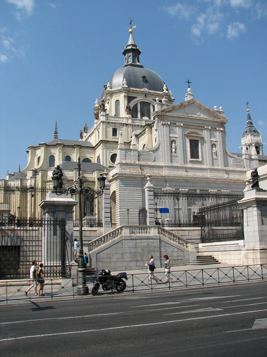 Кафедральный собор, Мадрид