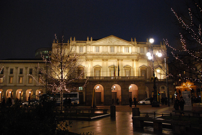 Театр Ла Скала ночью, Милан