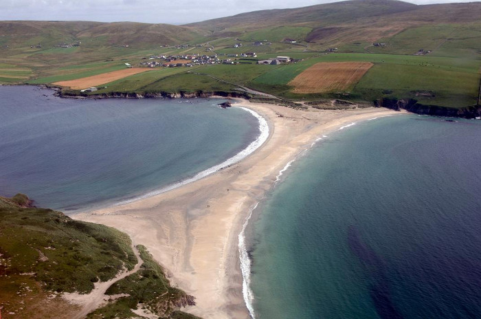 Пляж St Ninians на Шетландских островах