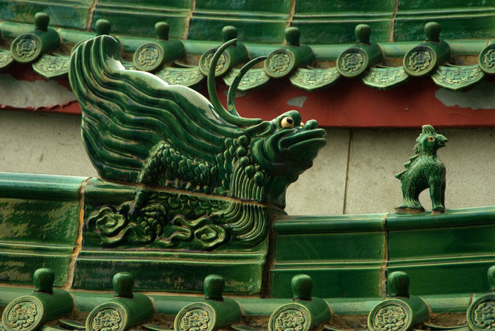 Храм Вонг Тай Син, дракон на крыше храма