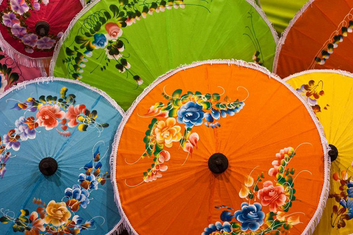 Тайские красочные зонтики, Таиланд