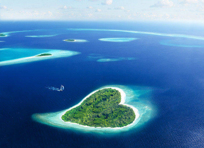 Остров в форме сердца, Мальдивские острова