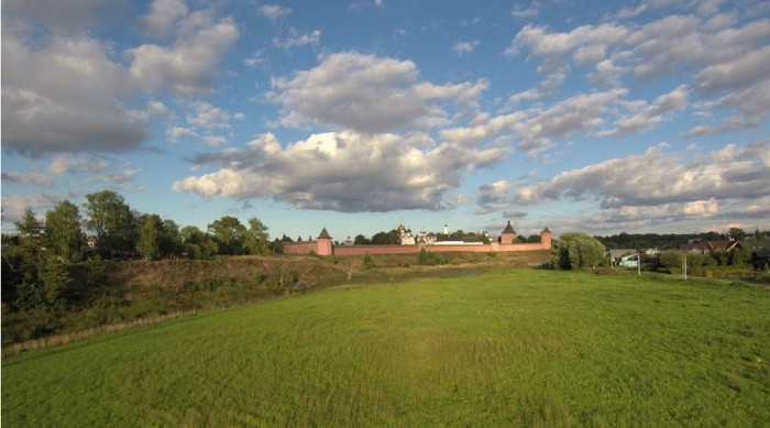 С чего начать осмотр суздаля. 1cepacclp11c8o0s88c8s40sk. С чего начать осмотр суздаля фото. С чего начать осмотр суздаля-1cepacclp11c8o0s88c8s40sk. картинка С чего начать осмотр суздаля. картинка 1cepacclp11c8o0s88c8s40sk. Суздаль — жемчужина Золотого кольца России, расположенная сравнительно недалеко от Москвы: около 4 часов на авто или 2–2,5 часа общественным транспортом (1,5 часа скоростной поезд до Владимира плюс 30 минут на такси или час в автобусе). При желании осмотреть основные достопримечательности города можно за день: мы прикинули, потребуется часов 6. С чего начать осмотр суздаля. 1cepacclp11c8o0s88c8s40sk. С чего начать осмотр суздаля фото. С чего начать осмотр суздаля-1cepacclp11c8o0s88c8s40sk. картинка С чего начать осмотр суздаля. картинка 1cepacclp11c8o0s88c8s40sk. Суздаль — жемчужина Золотого кольца России, расположенная сравнительно недалеко от Москвы: около 4 часов на авто или 2–2,5 часа общественным транспортом (1,5 часа скоростной поезд до Владимира плюс 30 минут на такси или час в автобусе). При желании осмотреть основные достопримечательности города можно за день: мы прикинули, потребуется часов 6.