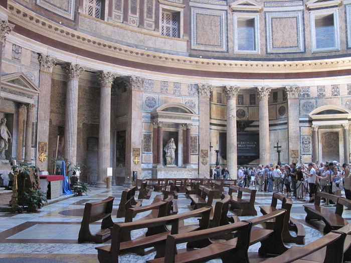 Пантеон в Риме, внутреннее пространство