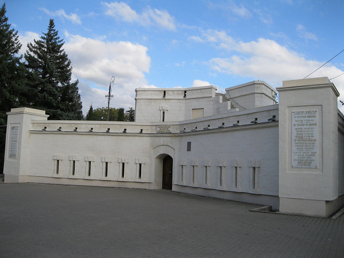 Корабельная сторона, оборонительная башня Корниловского бастиона на Малаховом кургане
