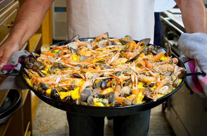 Аппетитная паэлья из морепродуктов, Сан-Себастьян