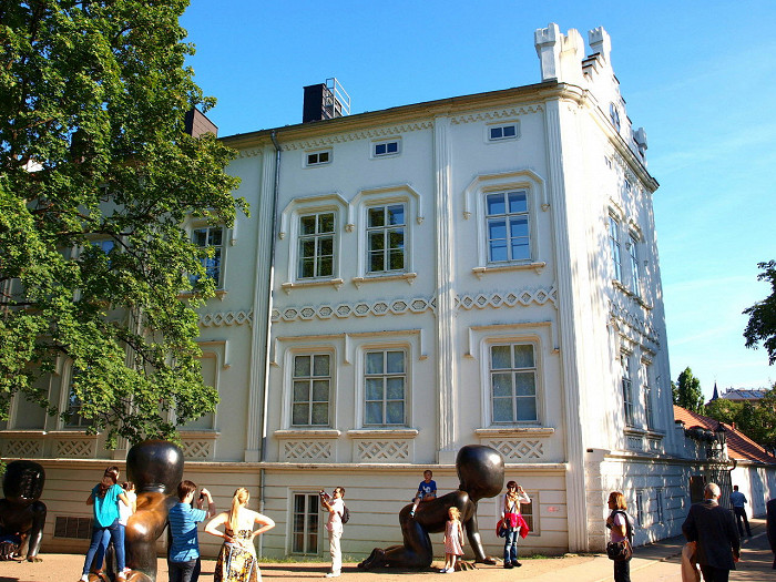 Музей Кампа, фасад