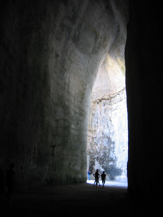 Пещера «Ухо Диониса»