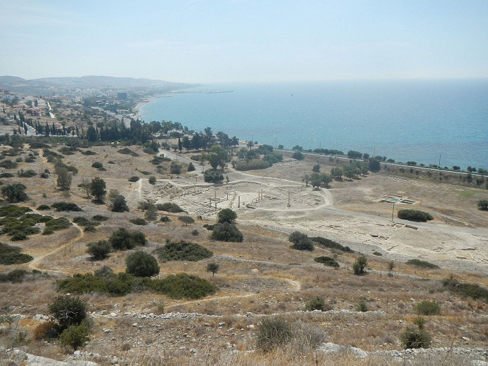 Панорама руин Аматуса