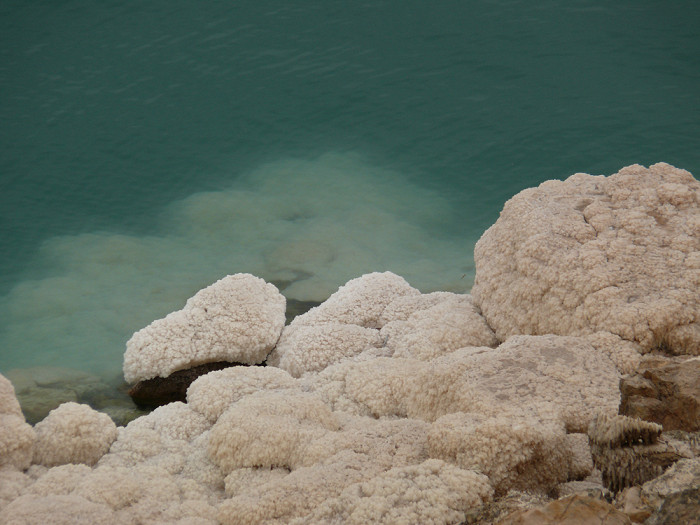 Соль на побережье Мертвого моря, Иордания