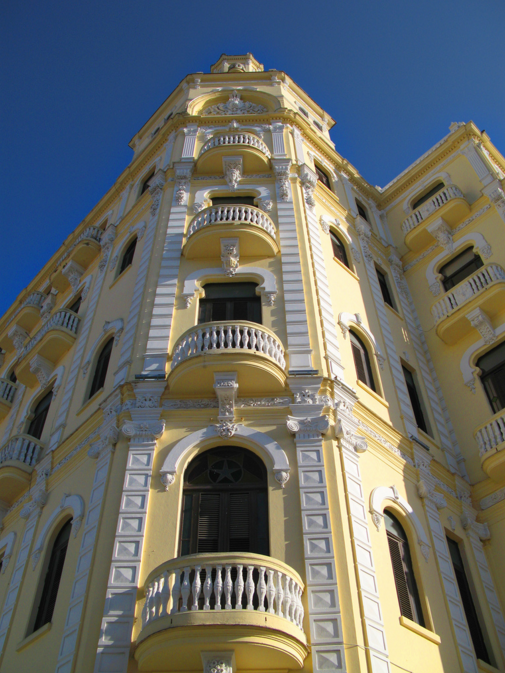 Здание в районе Старая Гавана