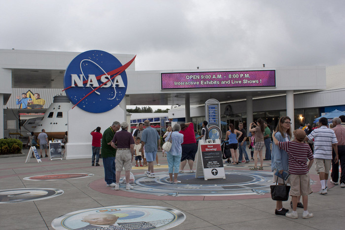 Космический центр Кеннеди, вход для посетителей