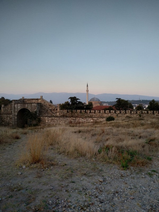 Вид на мечеть из крепости Скопье