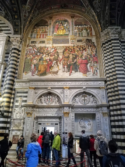Экскурсии по Сиенскому собору, Италия