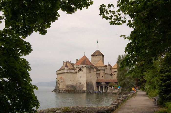 Вид на Шильонский замок, Женевское озеро