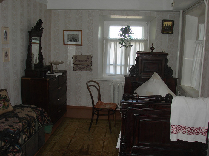 Дом-музей И. И. Шишкина, жилая комната