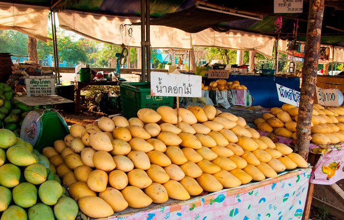 Торговля манго в Таиланде