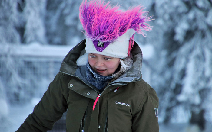 Яркая девушка в зимней одежде, Хельсинки