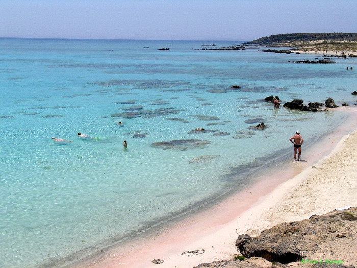 Пляж Элафонисси в юго-западной части Крита