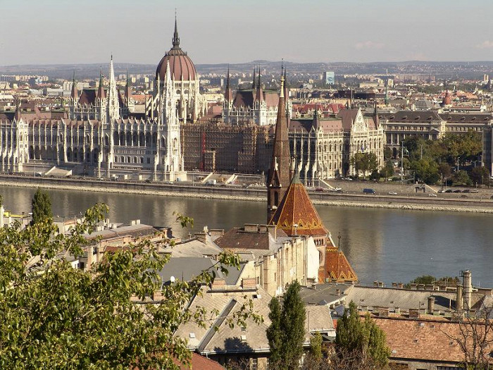 Вид на парламент Будапешта, Венгрия