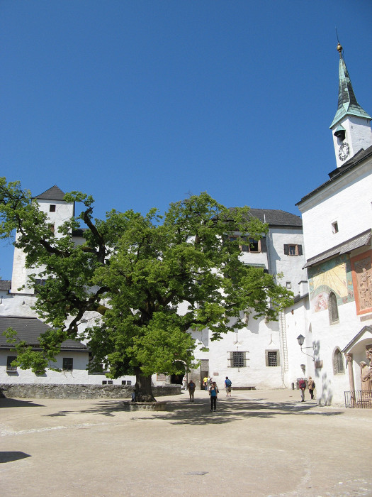 Внутренний двор крепости Хоэнзальцбург, Зальцбург, Австрия