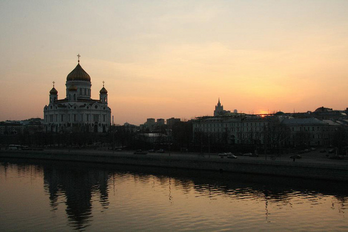 Храм Христа Спасителя на закате, Москва