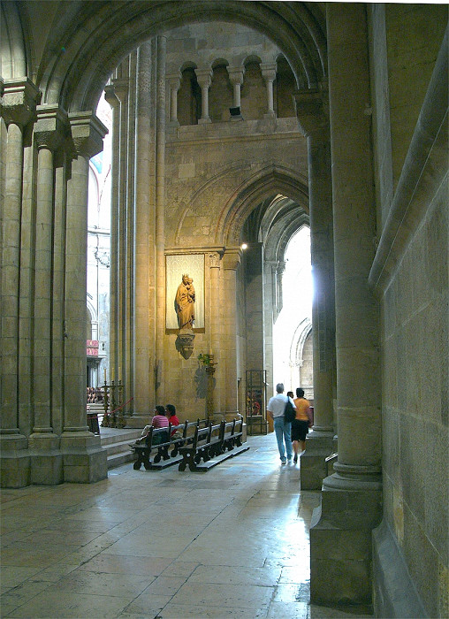 Кафедральный собор Лиссабона, боковой неф