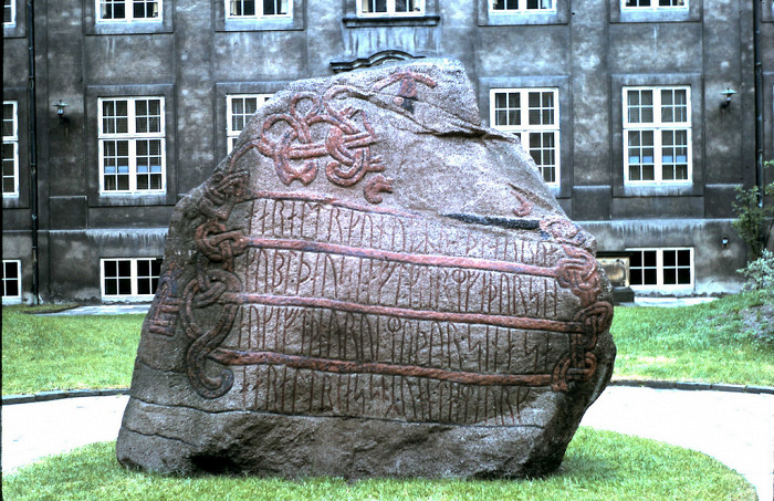 Национальный музей Дании, рунический камень