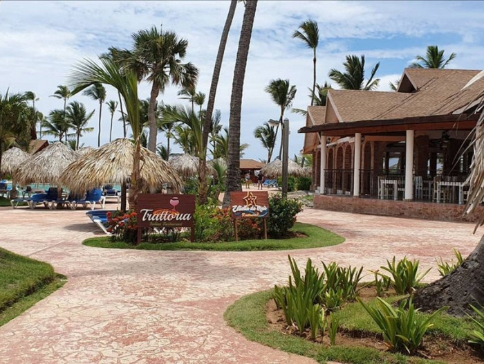 4y5osvvoaf8k8og0w8ssgks40 закрывают номера на пляже