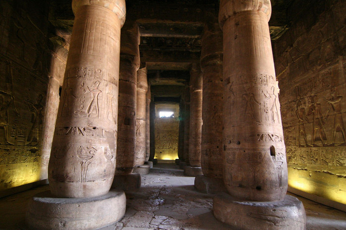 Абидосский храм, колонны
