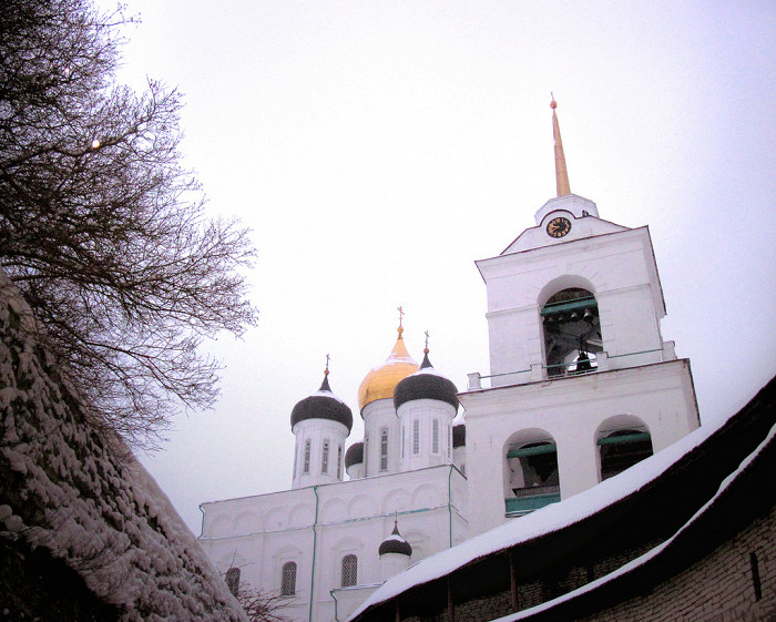 Колокольня, Троицкий собор в Пскове