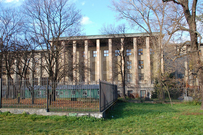 Национальный музей Варшавы, фасад