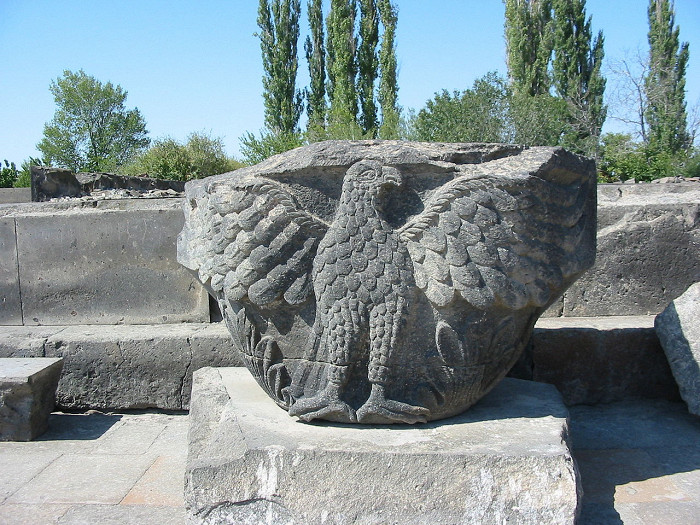 Храм Звартноц, капитель колонны
