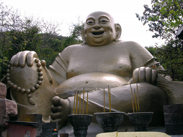 Веселый Будда, Хайнань