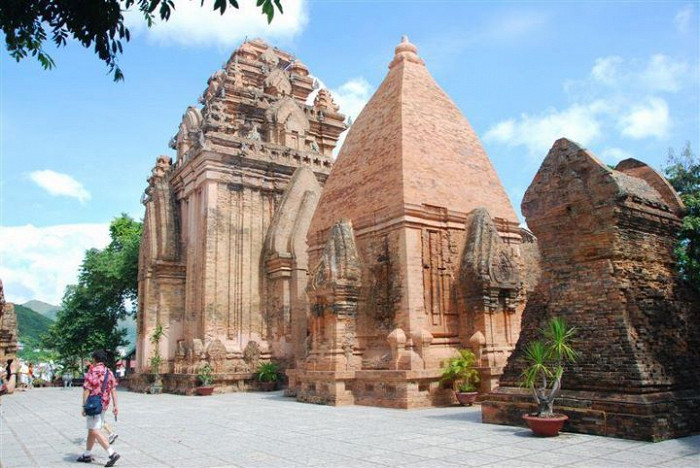 Храмы По Нагар (Po Nagar Cham) в Нячанге