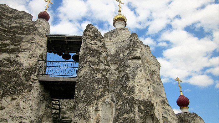 Костомаровский Спасский монастырь, колокола пещерного Спасского храма