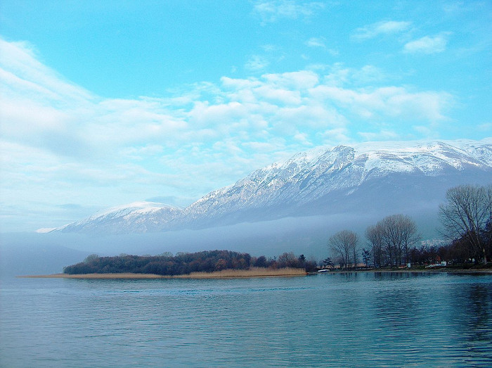 Охридское озеро, вид на гору Галичица