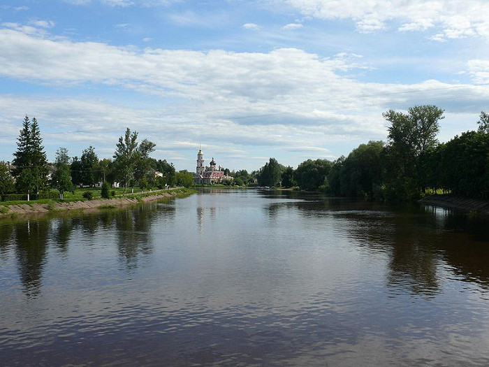 Река Полисть в городе Старая Русса 