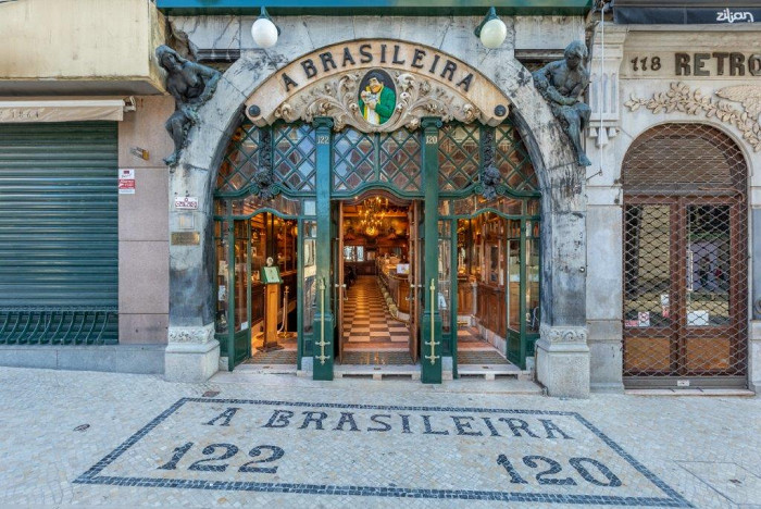 Кафе «Бразилейра» в Лиссабоне