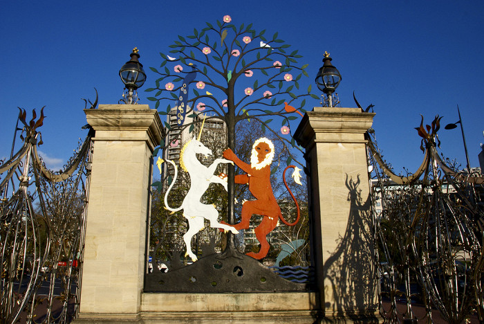 Необычные ворота, Гайд-парк, Лондон