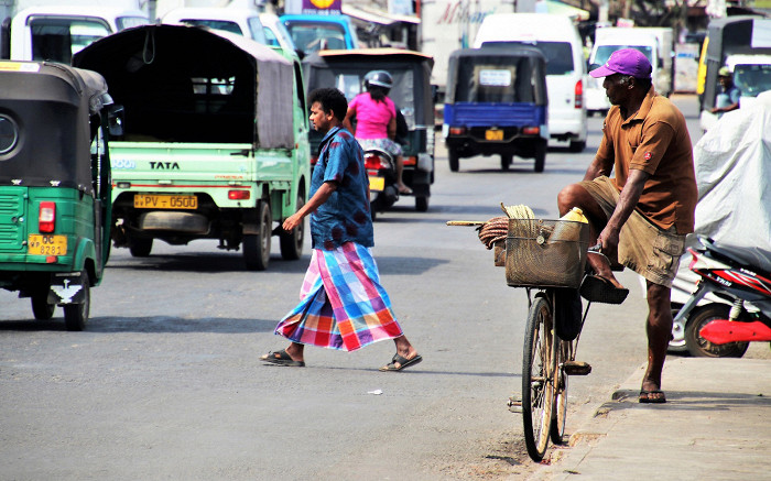 Дорожное движение, Шри-Ланка