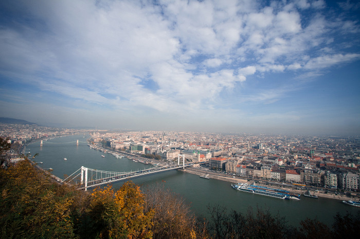Вид на Будапешт с горы Геллерт