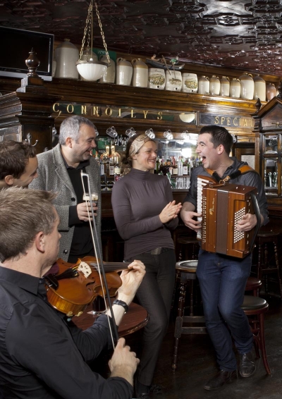 Живая музыка в пабе Irish в Дублине