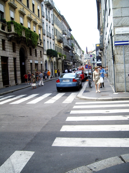 Улица Via Montenapoleone, Милан