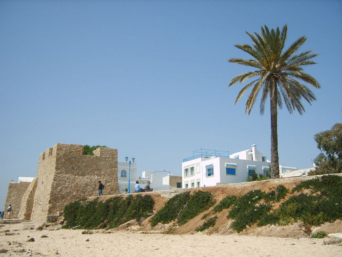 Пляж Хаммамета, старый форт