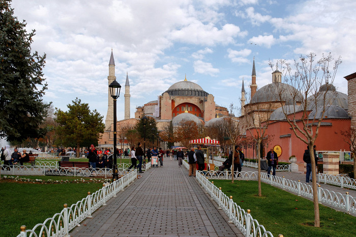 Площадь перед собором Святой Софии, Стамбул