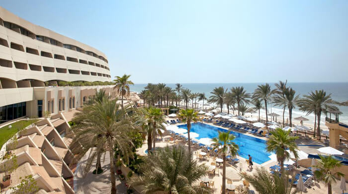 В-Эмираты-снова-можно-8-лучших-отелей-Шарджи-с-собственным-пляжем9 tiny
