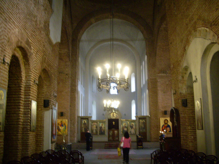 Внутри собора Св. Софии в Софии