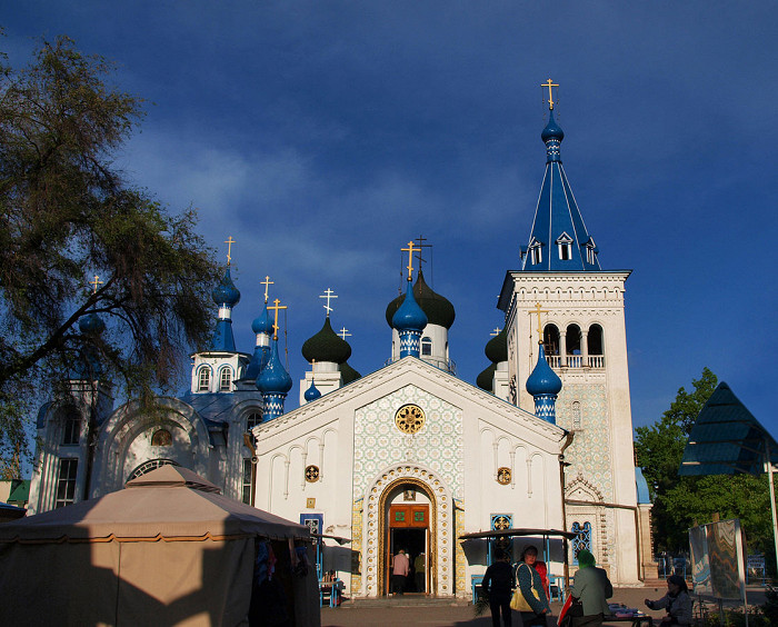 Воскресенский собор Бишкека