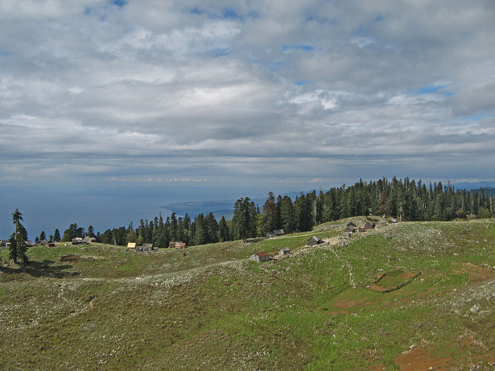 На горе Мамдзышхе, Абхазия
